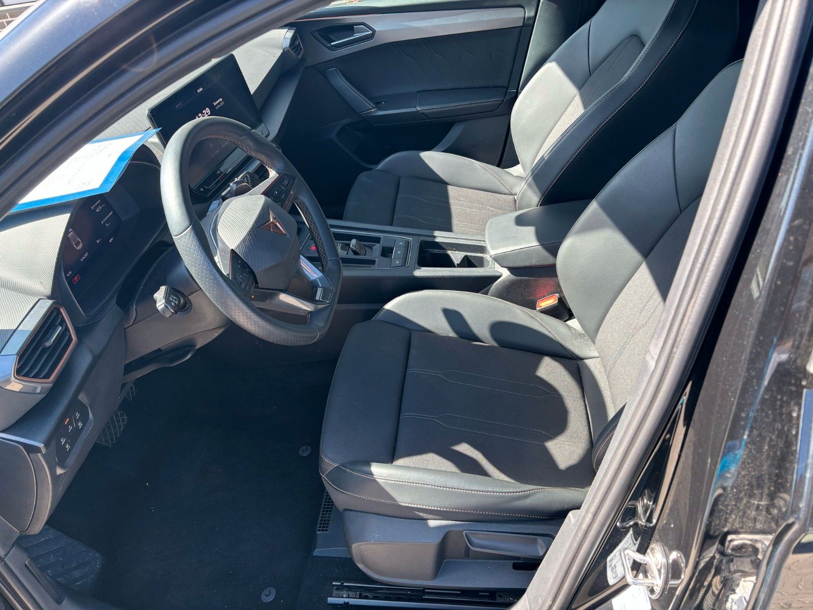 Cupra Leon Sportstourer - Samsaru's Car Outlet