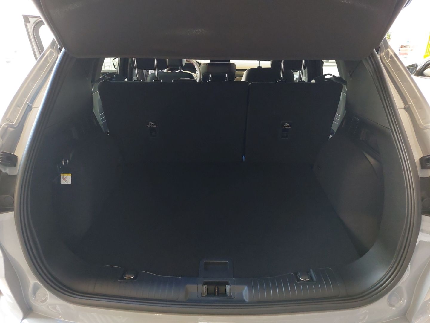 Ford Kuga Graphite Tech Edition PHEV - Samsaru's Car Outlet