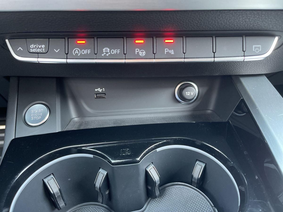 Audi A5 40 TDI quattro S line PANO 20" AHZ NAVI LEDER