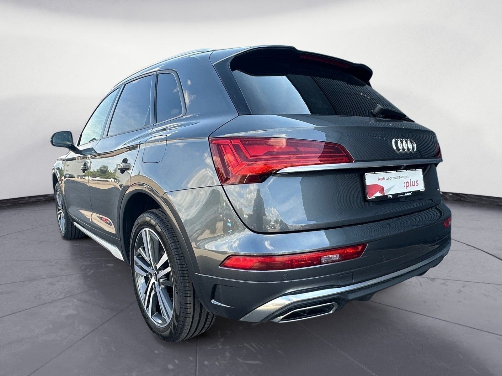 Audi Q5 50 TFSIe quattro S-tronic S-Line AHK Massage