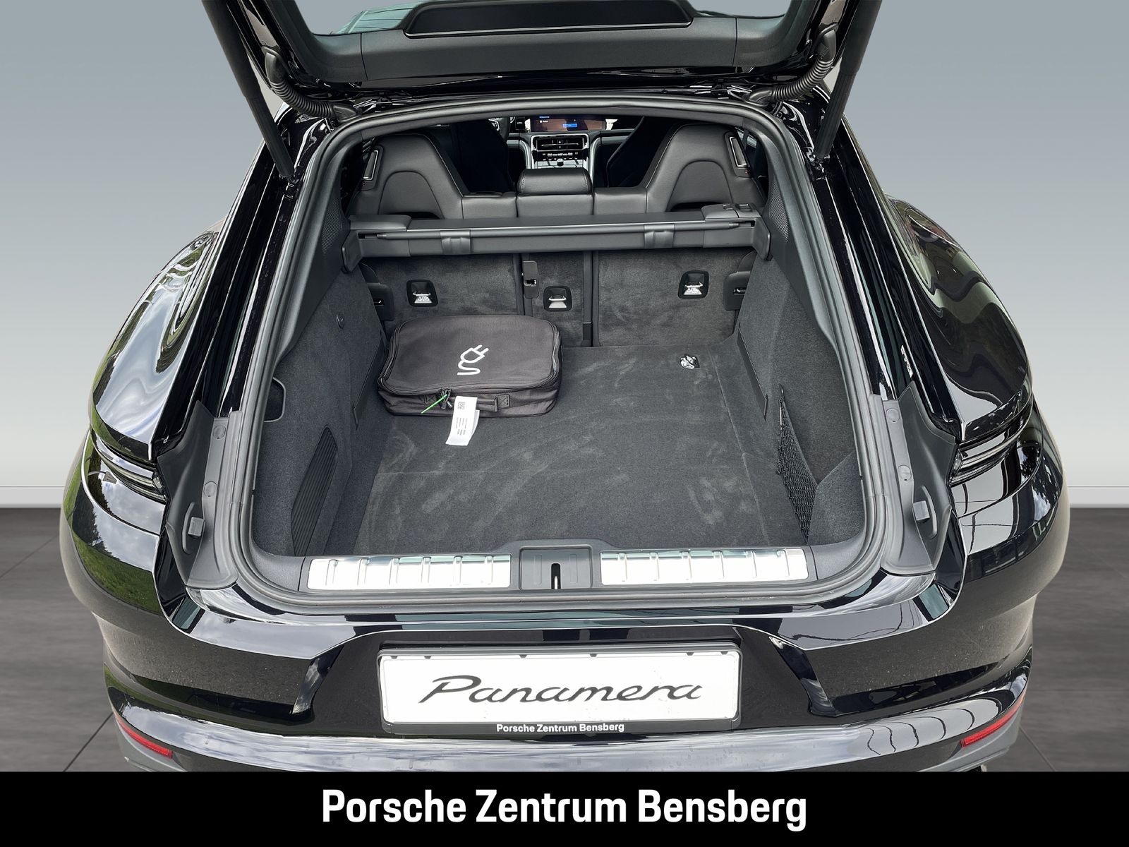Porsche Panamera 4 E-Hybrid