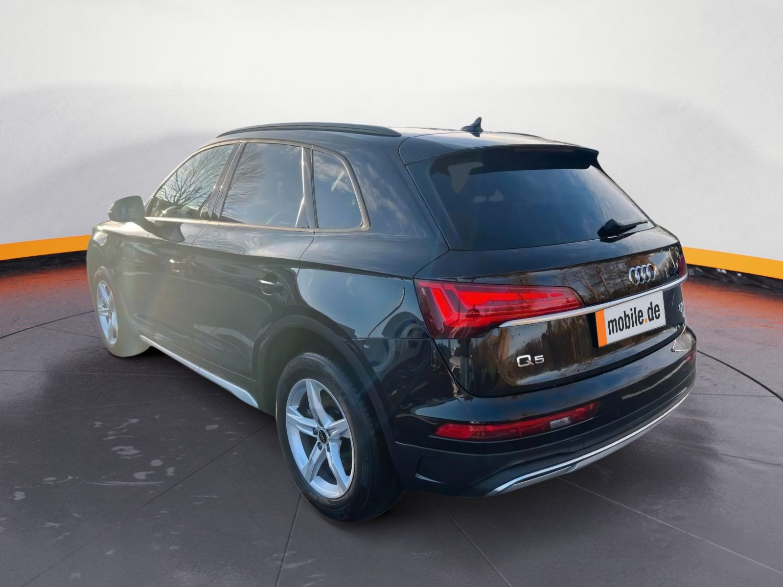 Audi Q5 40 TDI quattro - Samsaru's Car Outlet