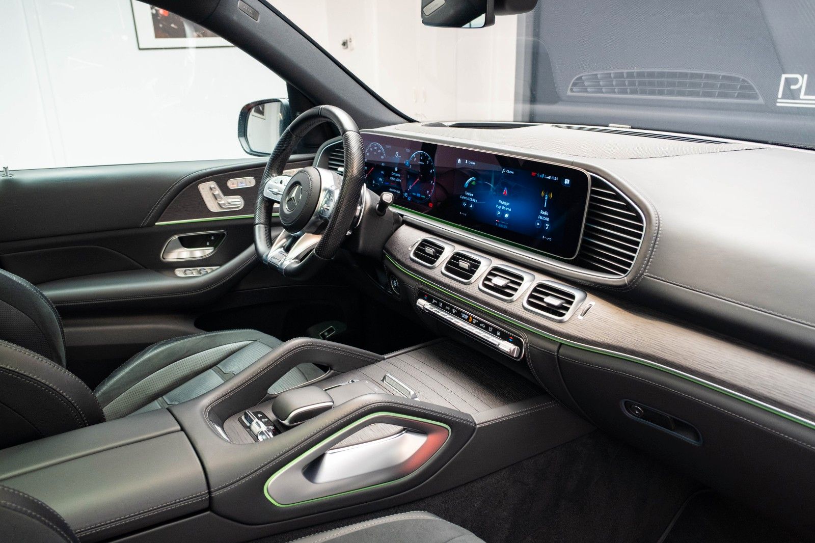 Mercedes-Benz GLE 53 AMG 4M+ Burm Massage Pano 360 22" HUD
