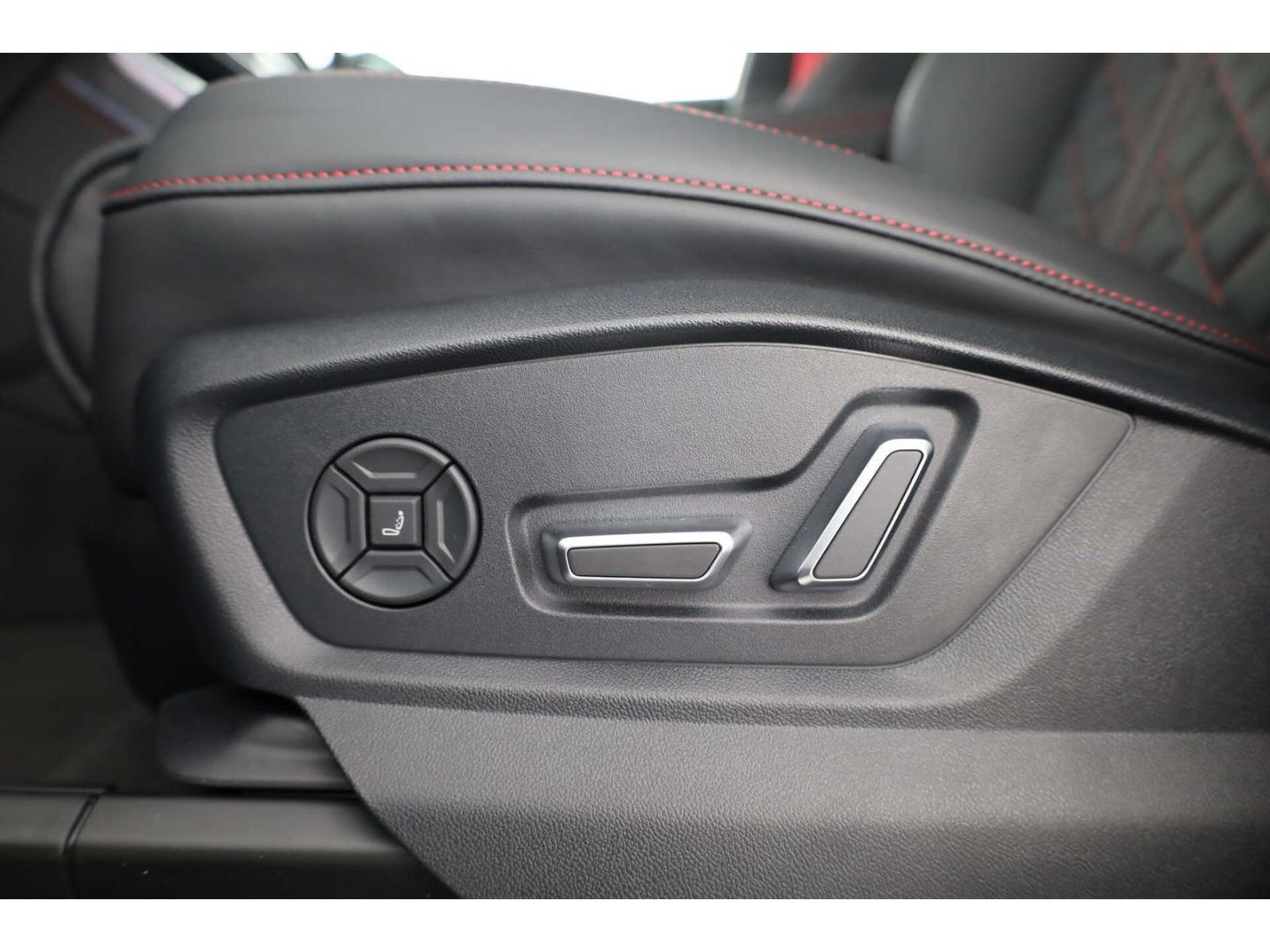 Audi Q7 50 TDI quattro S line