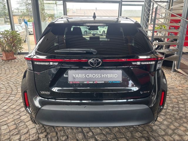 Toyota Yaris Cross Hybrid 130 1.5 VVT-i Black&White