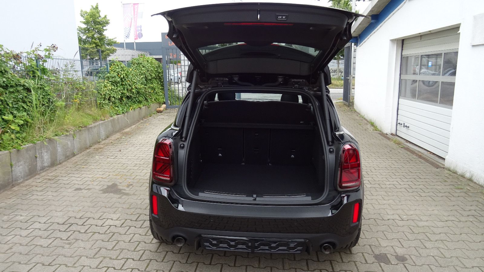 MINI Cooper SD Countryman JCW All4 - Samsaru's Car Outlet