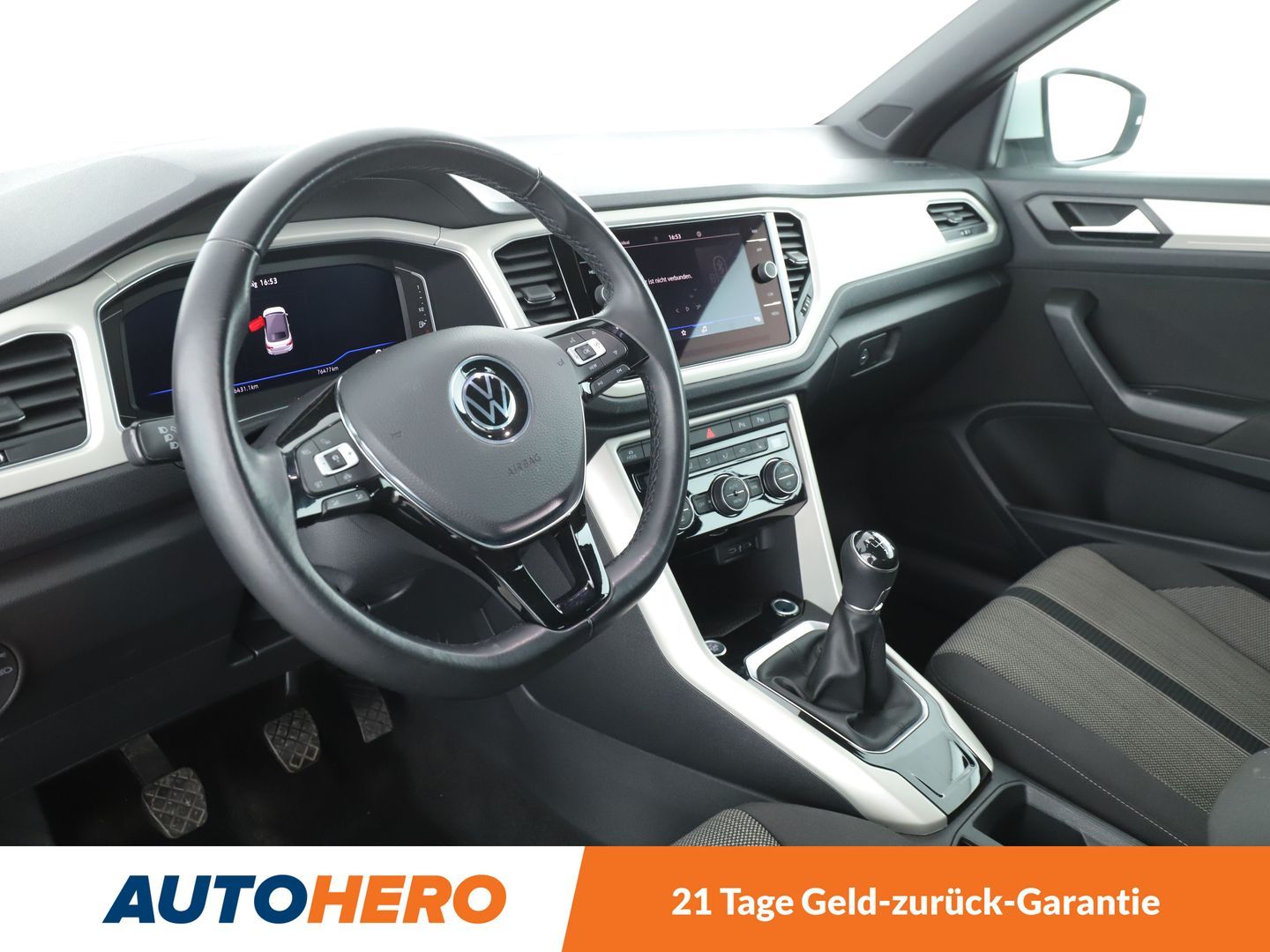 Volkswagen T-Roc 1.5 TSI ACT Style - Samsaru's Car Outlet