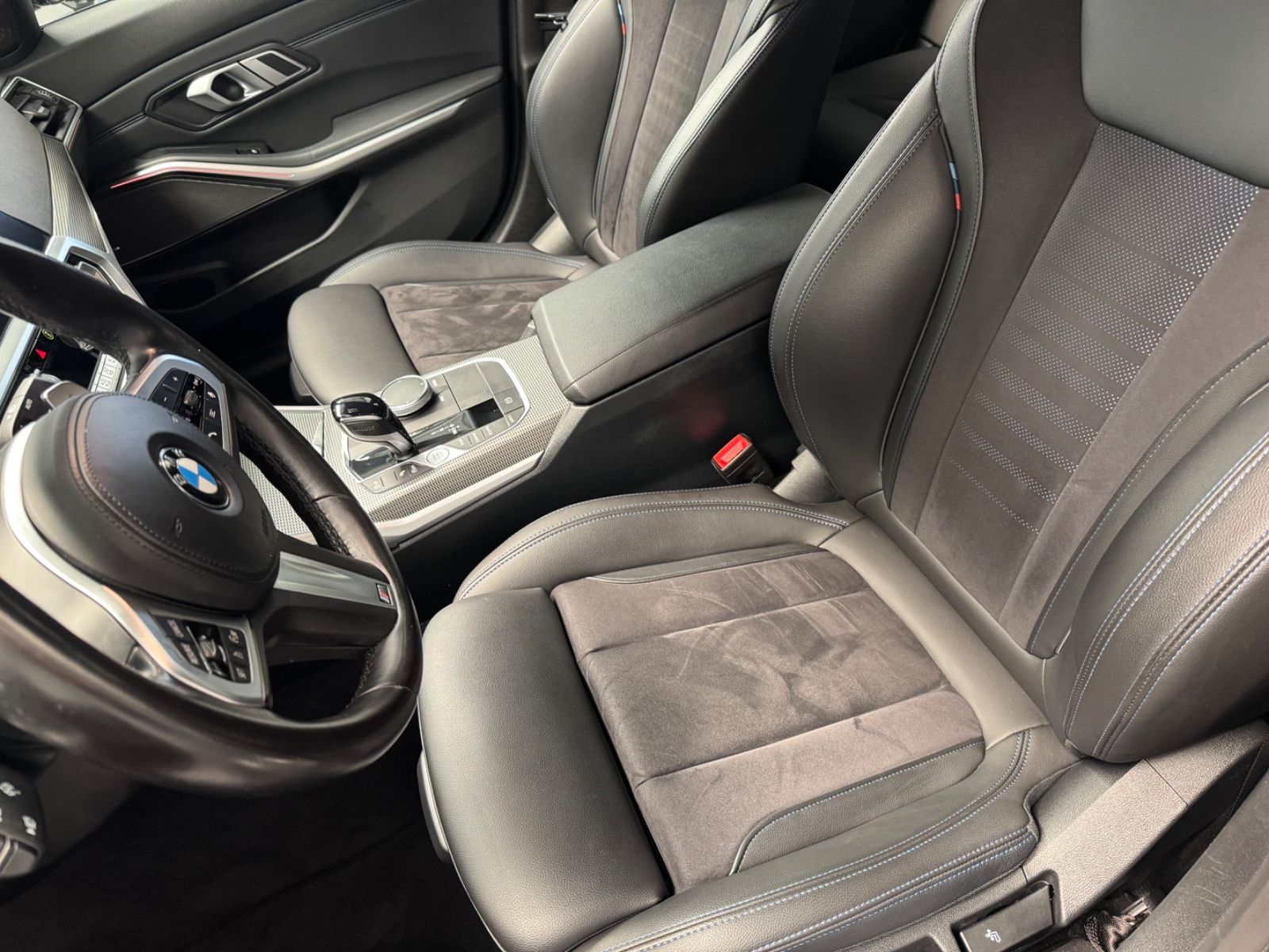 BMW 330 Touring i M Sport - Samsaru's Car Outlet