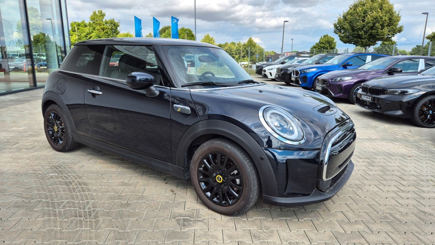 MINI COOPER SE - Samsaru's Car Outlet