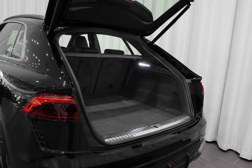 Audi RSQ8 Performance Q 640hp 23" Pano Massage *VAT*