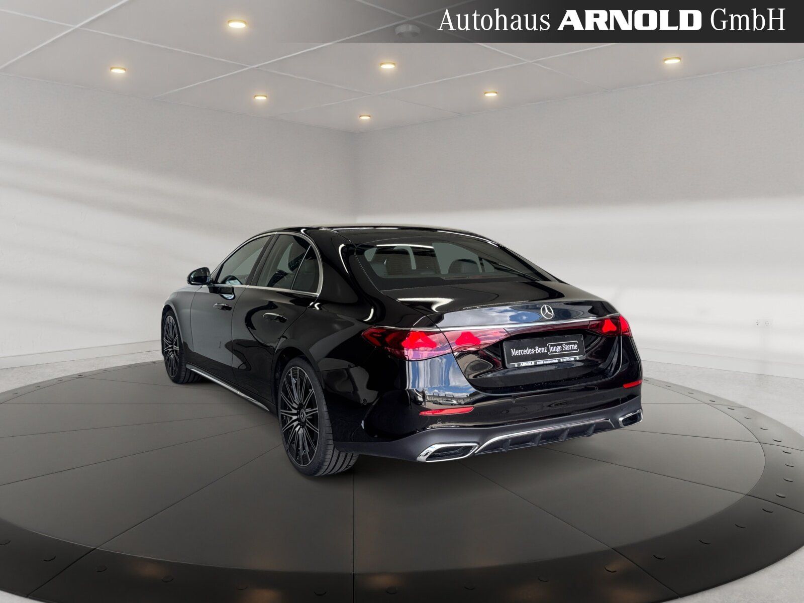 Mercedes-Benz E 220 d 4M AMG-Line SUPERSCREEN 21" 360° DISTR.