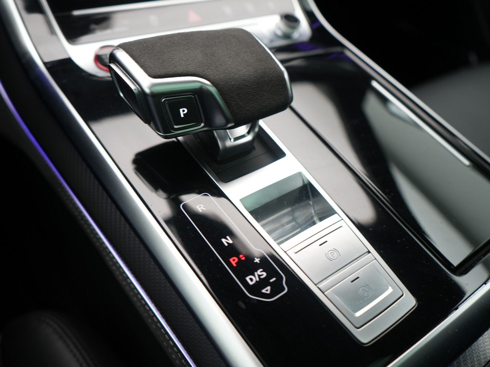 Audi RS Q8 ACC NAVI B&O SITZBELÜFTUNG STANDHZ RAUTE