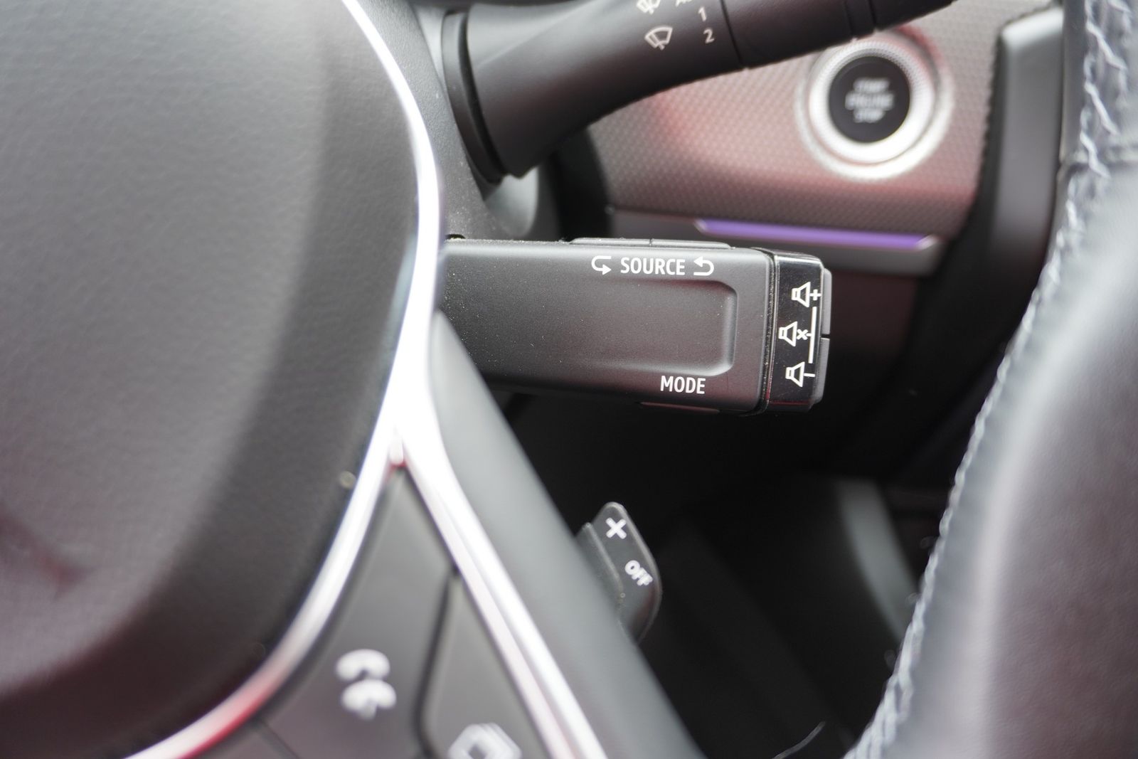 Renault Arkana 1.3 TCe 140 Techno - Samsaru's Car Outlet
