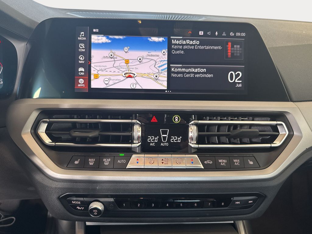 BMW 320i Aut. Advantage - Samsaru's Car Outlet