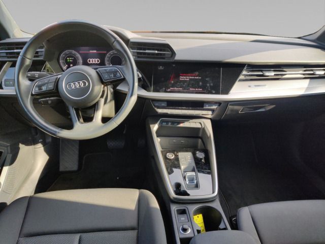 Audi A3 Sportback 40 TFSIe AHK