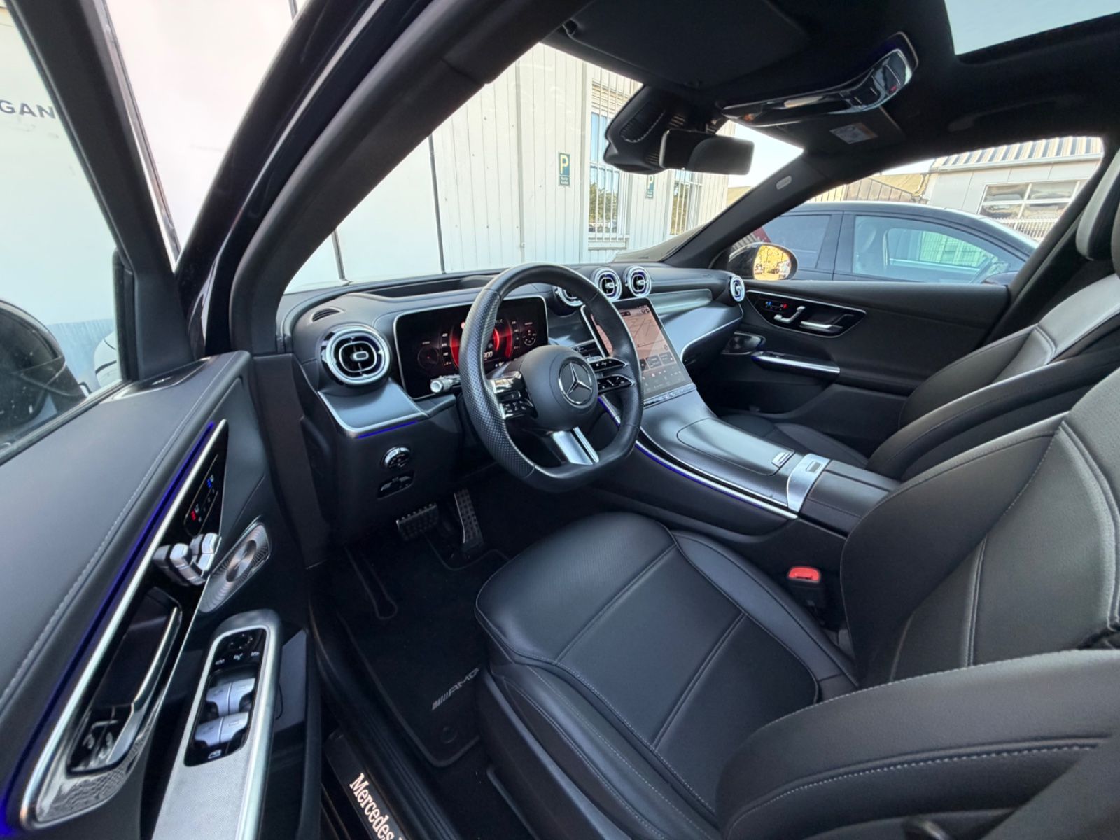 Mercedes-Benz GLC300 AMG Coupe 4M_Pano_360_Sitzklima_Leder_LED