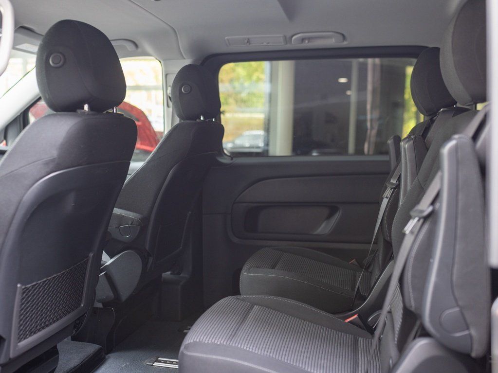 Mercedes-Benz V 220 d 4M Edition - Samsaru's Car Outlet