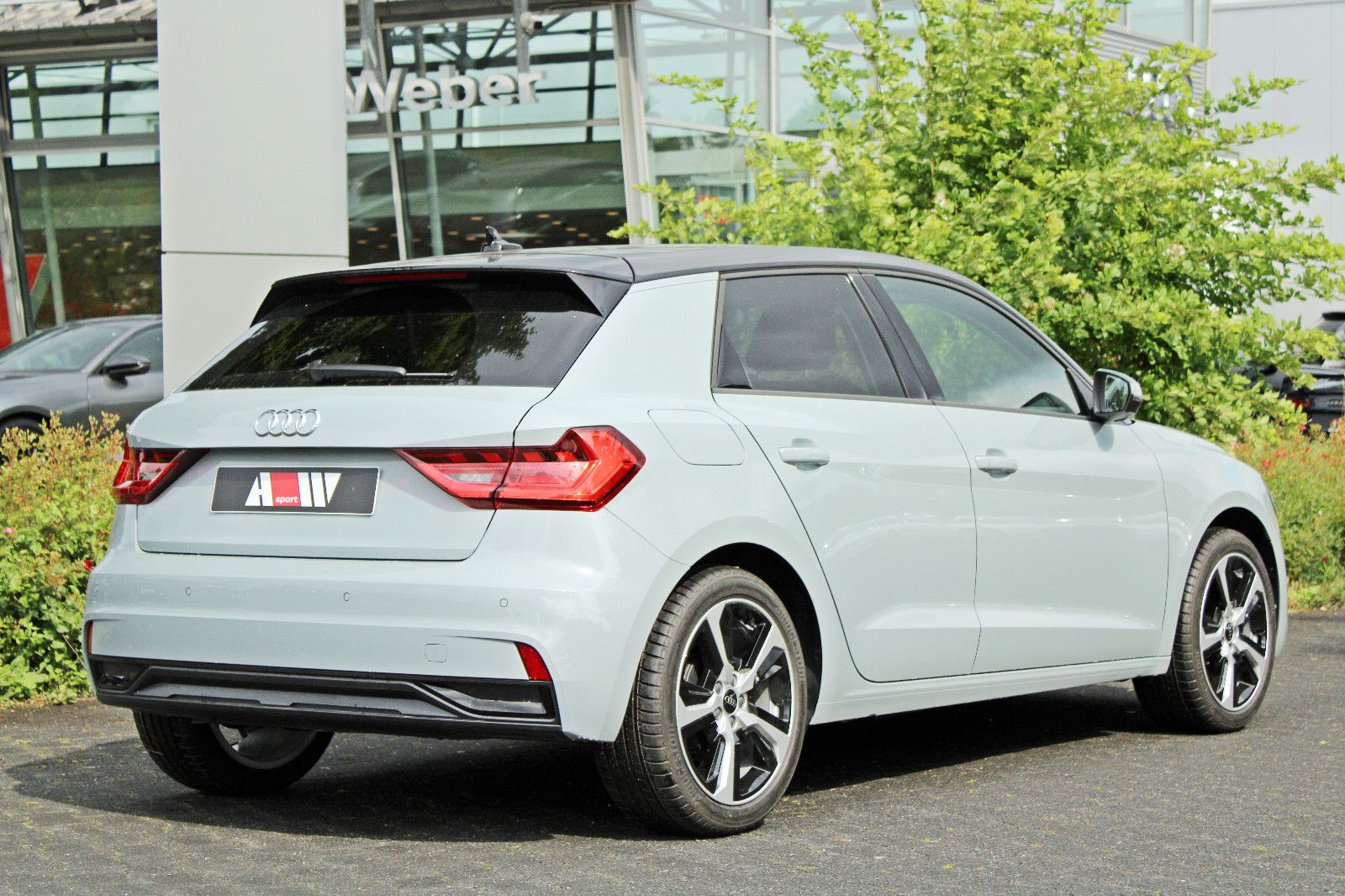 Audi A1 Sportback 25TFSI S-tronic BLACK - Samsaru's Car Outlet