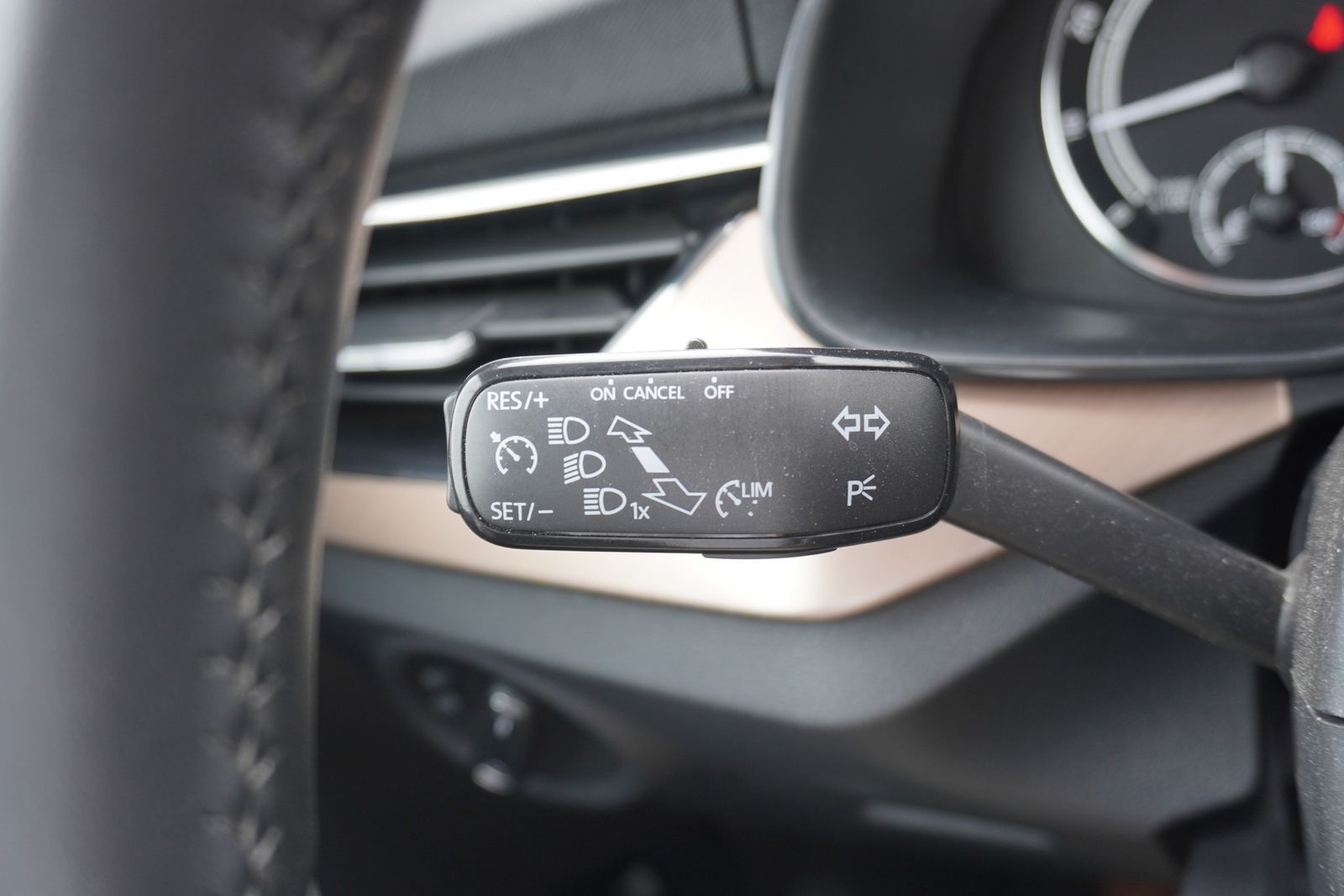 Skoda Kamiq 1.0 TSI Style - Samsaru's Car Outlet