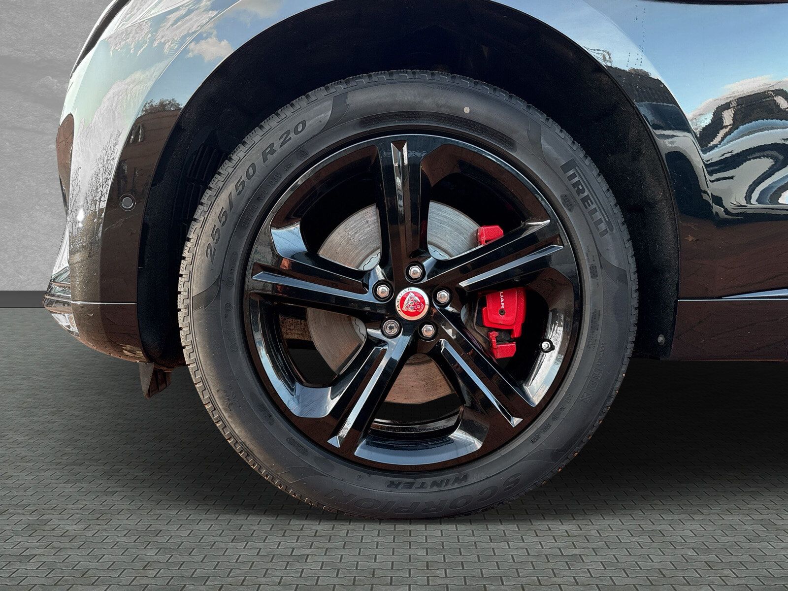Jaguar F-PACE D300 R-Dyn. SE 22"ACC Pano BlackP.WinterP