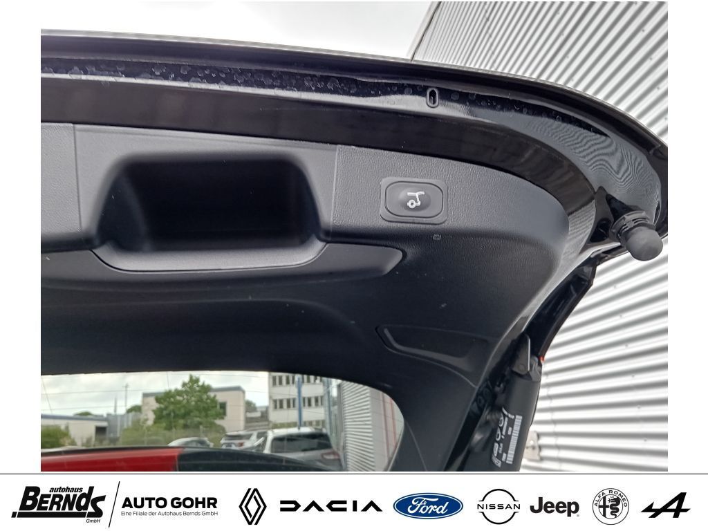 Ford Focus T 1.0 EcoB. Hybr. Aut. TITANIUM Matrix LED