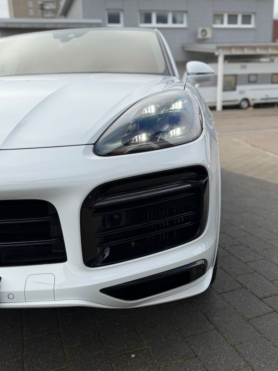 Porsche Cayenne Coupe GTS*APPROVED*NV*AHK*PANO*HAL*SH*