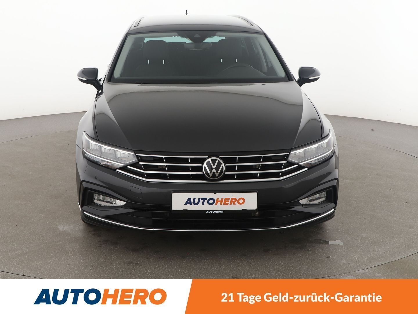 Volkswagen Passat 2.0 TDI Elegance Aut. - Samsaru's Car Outlet
