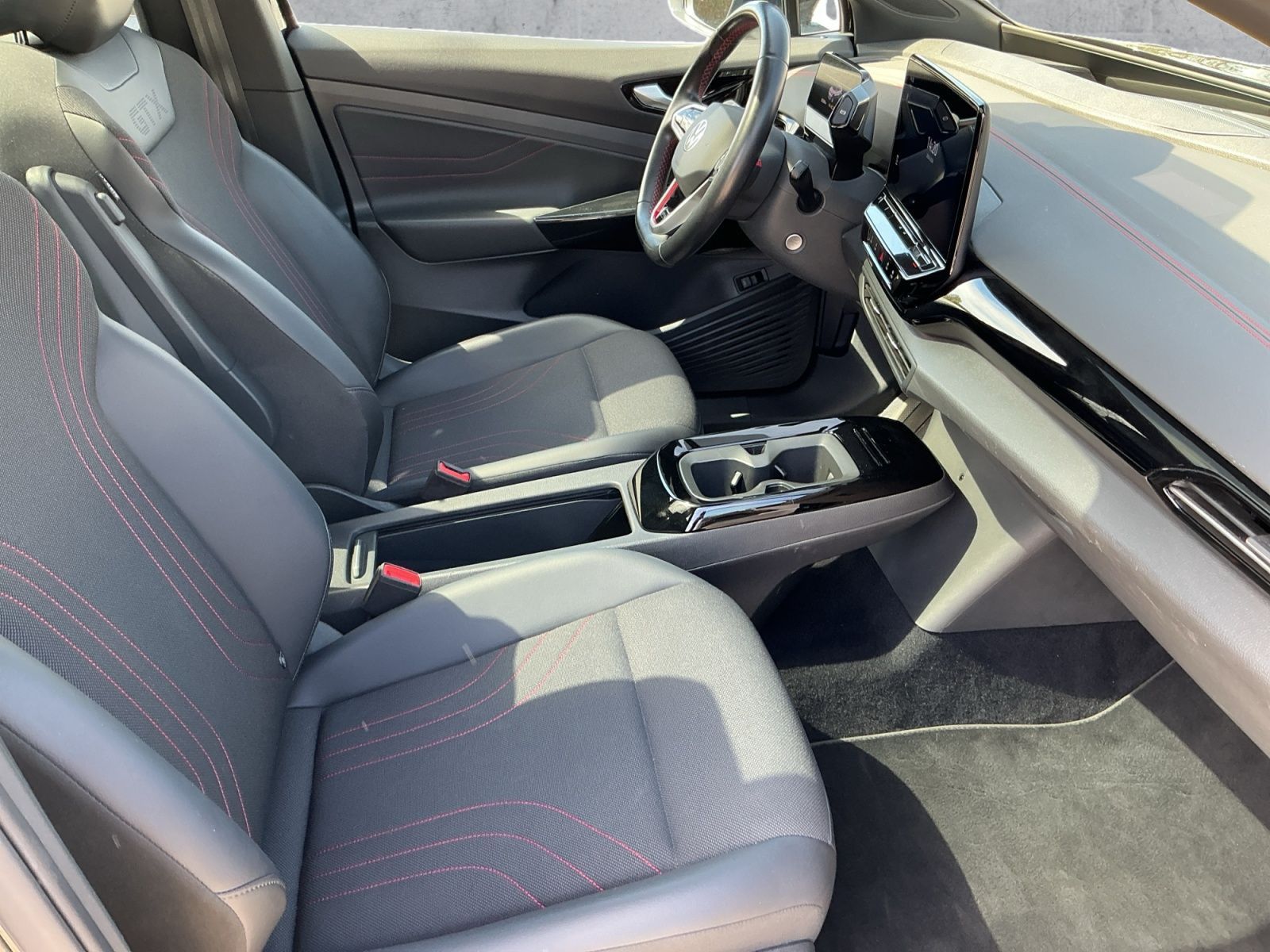 Volkswagen ID.4 GTX 220kw (82kwh) MATRIX+AHK+PANO+HuD+WäPu