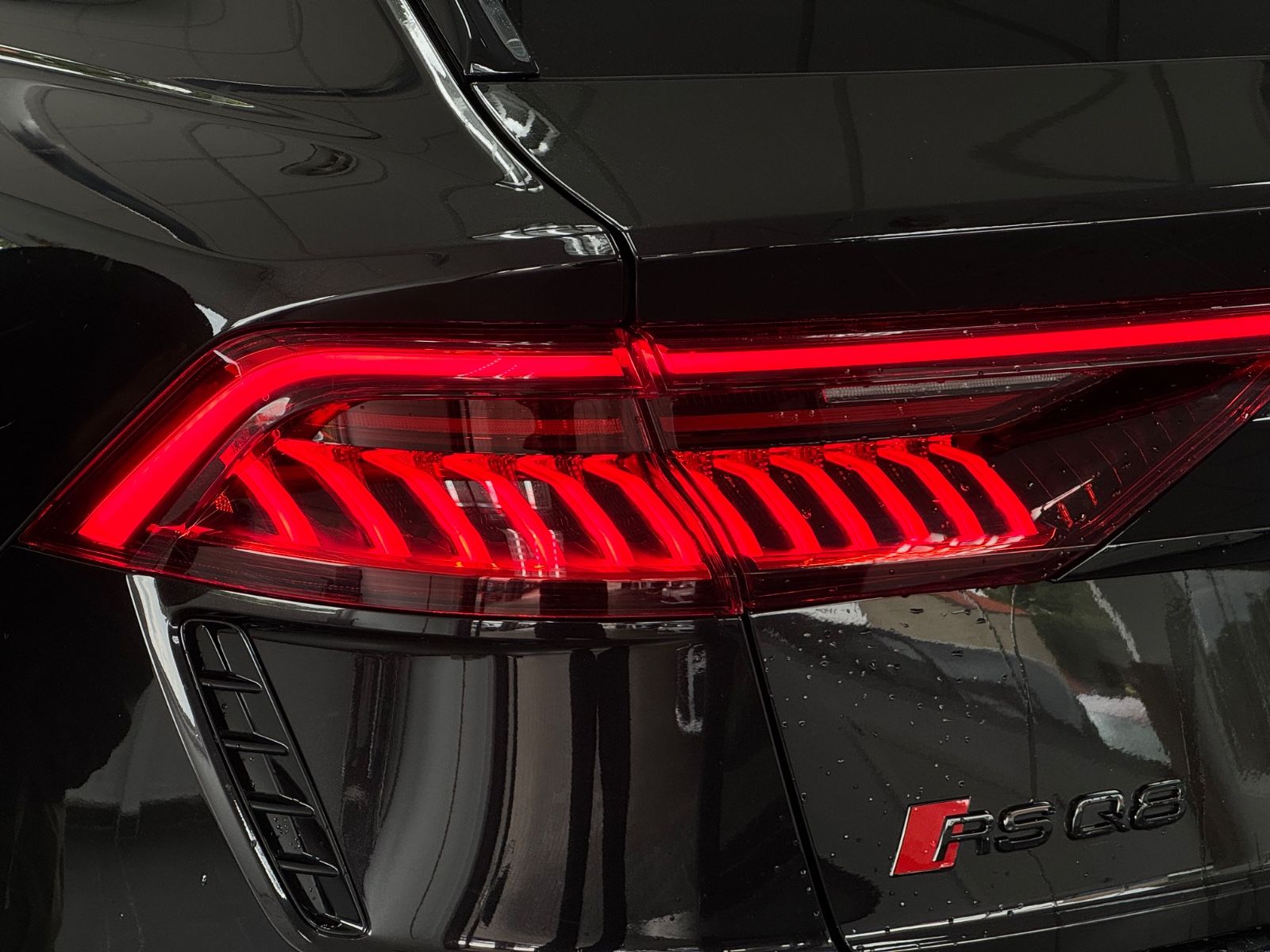 Audi RSQ8 4.0 TFSI quattro *PANO*MATRIX*B&O*AGA
