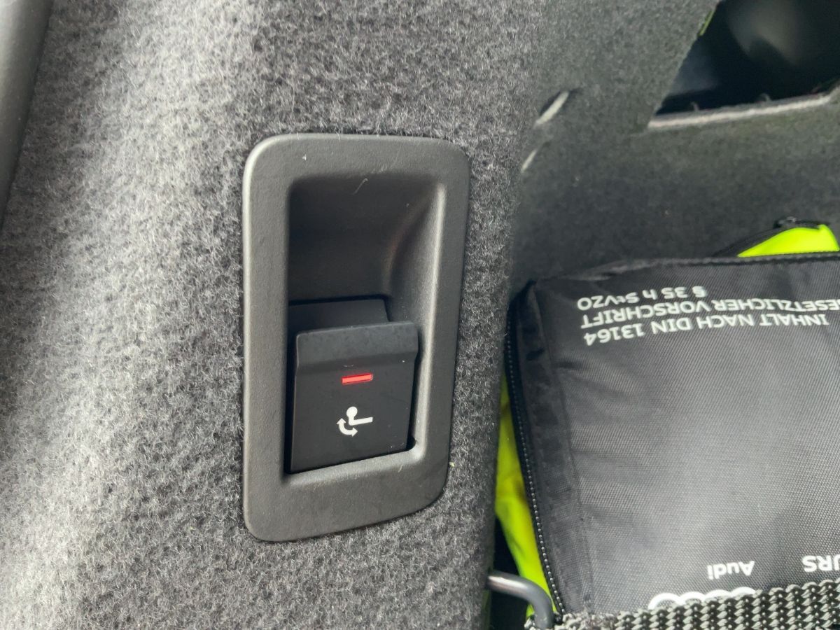 Audi A8 60 TFSI e QU S-LINE MATRIX+AIR+HuD+B&O+AHK