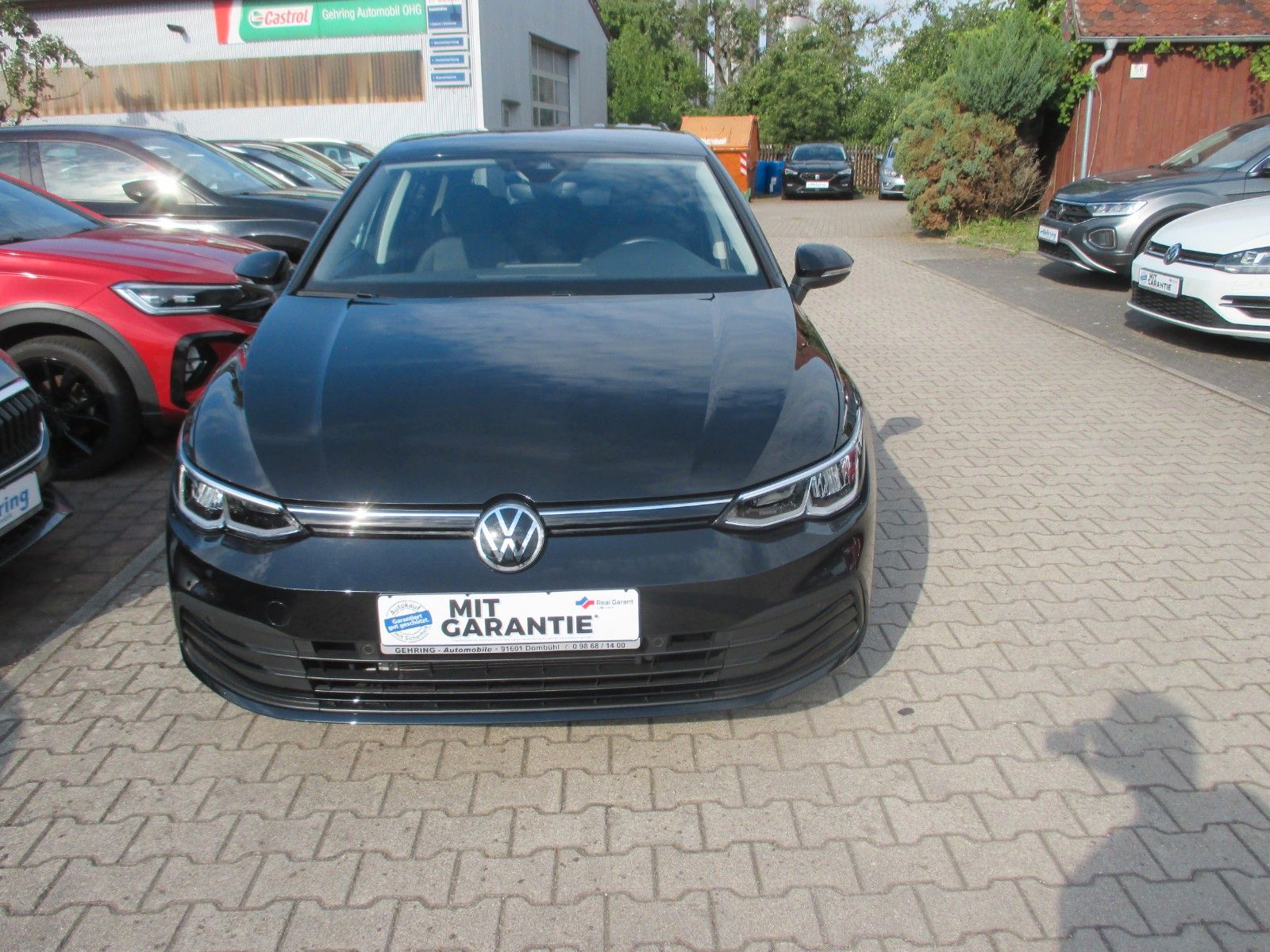 Volkswagen Golf 8 1.5 TSI Life - Samsaru's Car Outlet