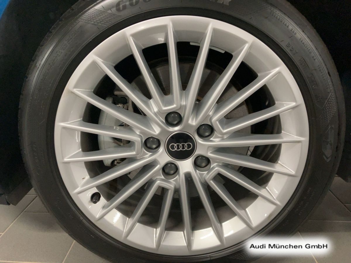 Audi A3 Sportback TFSI e Advanced 40 e 150(204) kW(PS