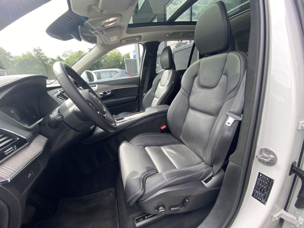Volvo XC90 Ultimate Bright AWD B5 Diesel - Samsaru's Car Outlet