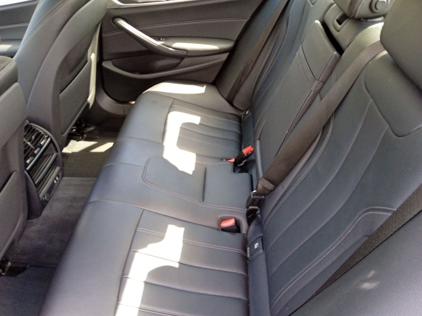 BMW 520 dxDrive Lim.+KEYLESS+KAMERA+HUD+ADPT.LED+GSD
