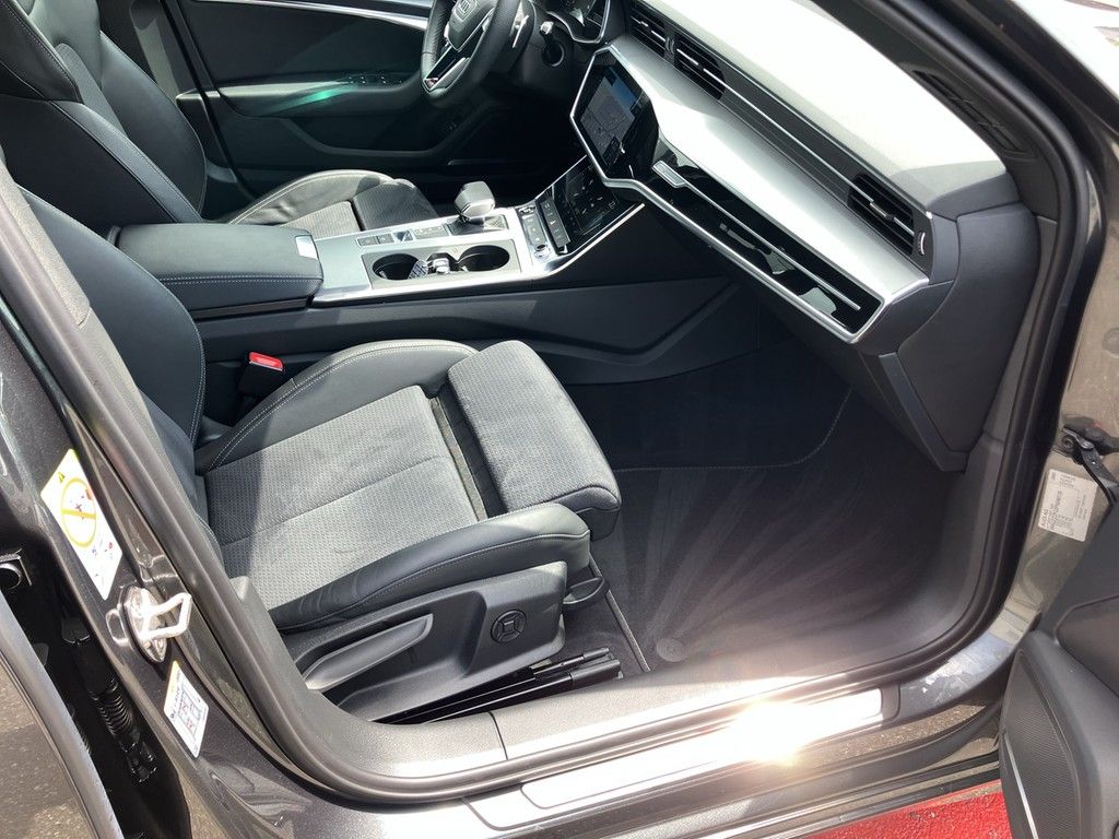 Audi A6 Avant 45 TFSI quattro S line - Samsaru's Car Outlet