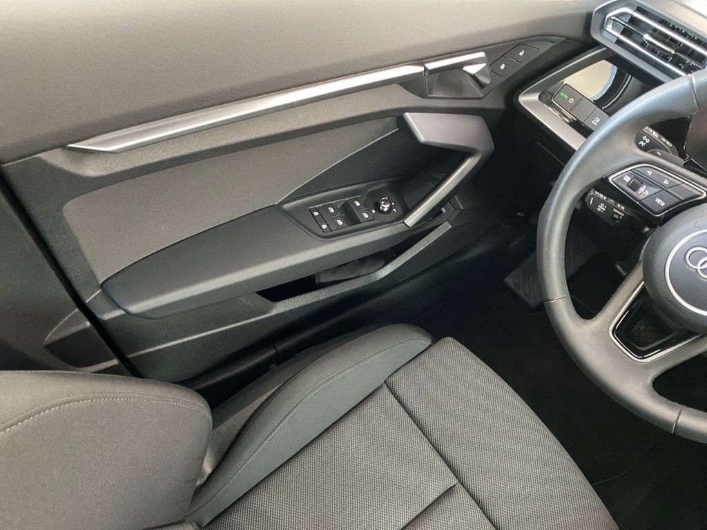 Audi A3 Limousine 30 TFSI advanced - Samsaru's Car Outlet