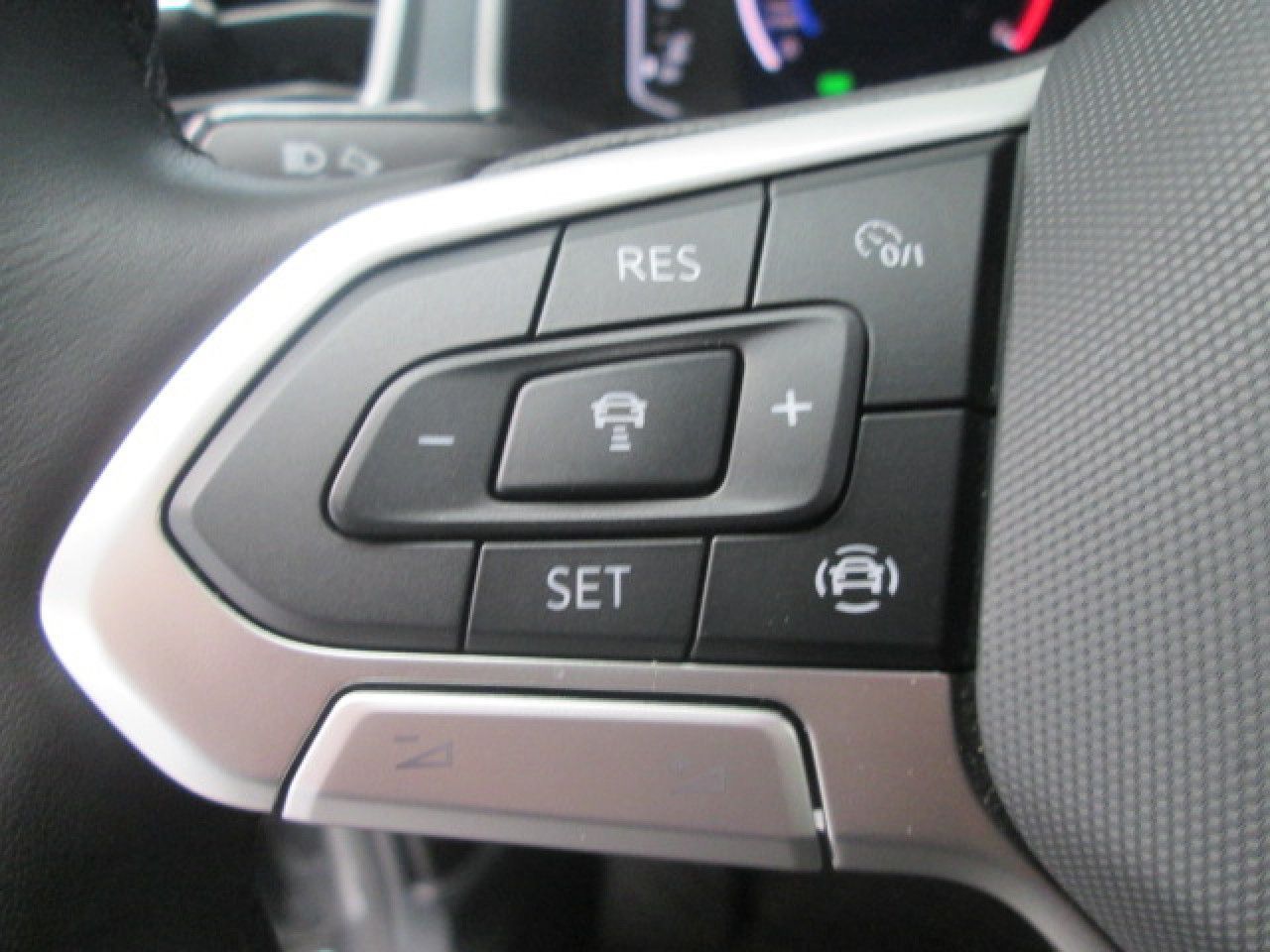 Volkswagen T-Roc Style 2.0 TDI 4Motion DSG - Samsaru's Car Outlet