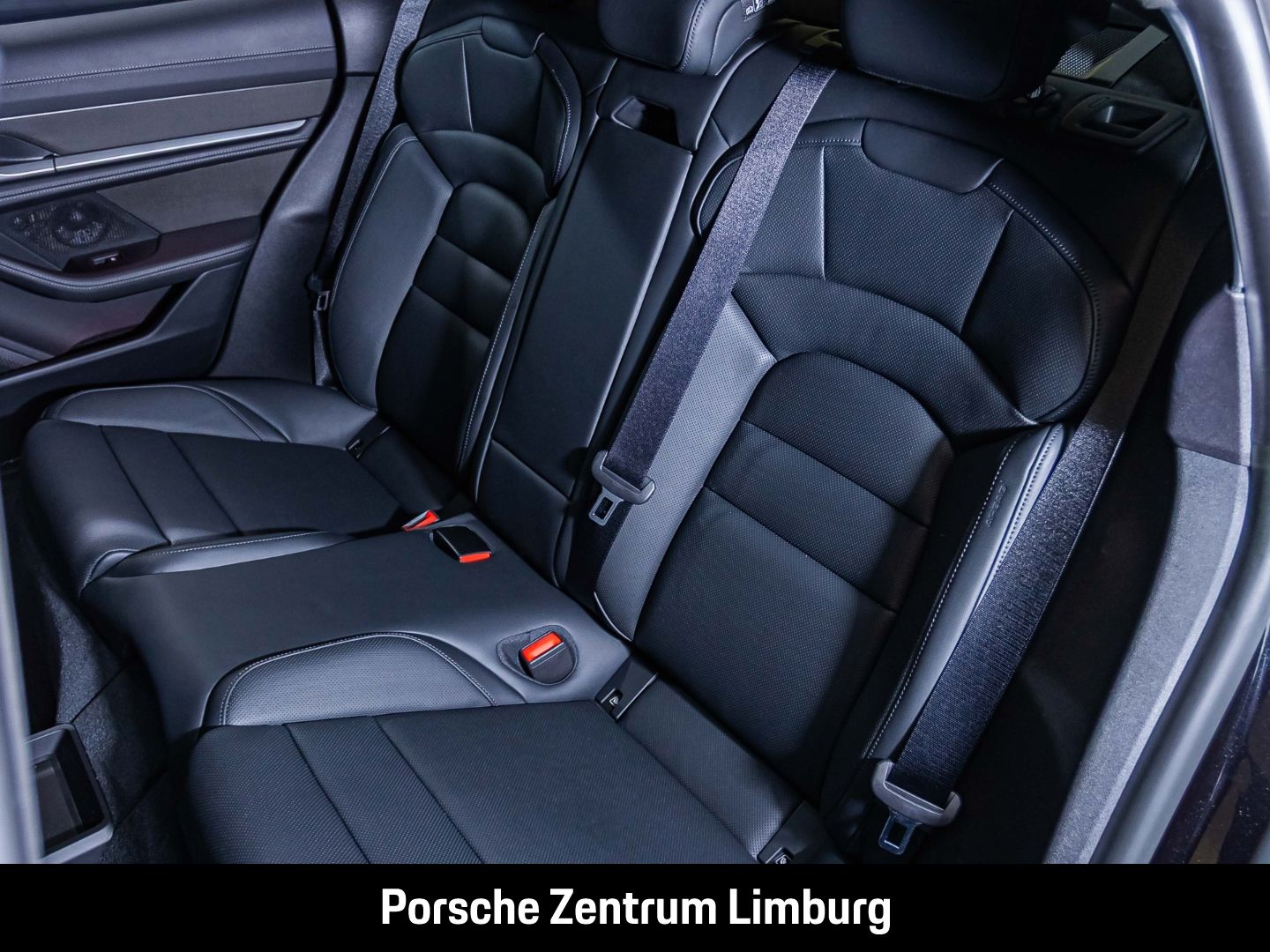 Porsche Taycan Turbo S Panorama Performancebatterie+ LED