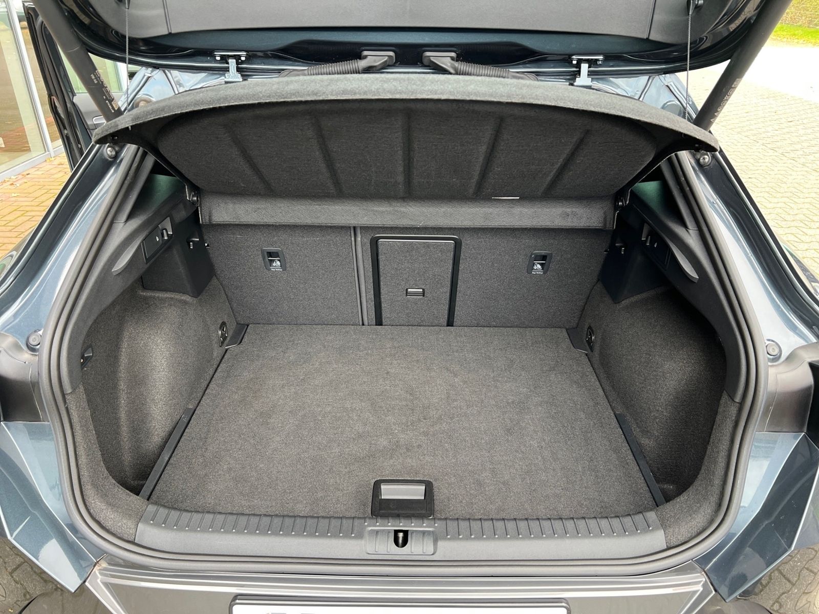 Cupra Formentor 2.0 DSG VZ 4Dr*AHK *SCHALE *BEATS *RKA