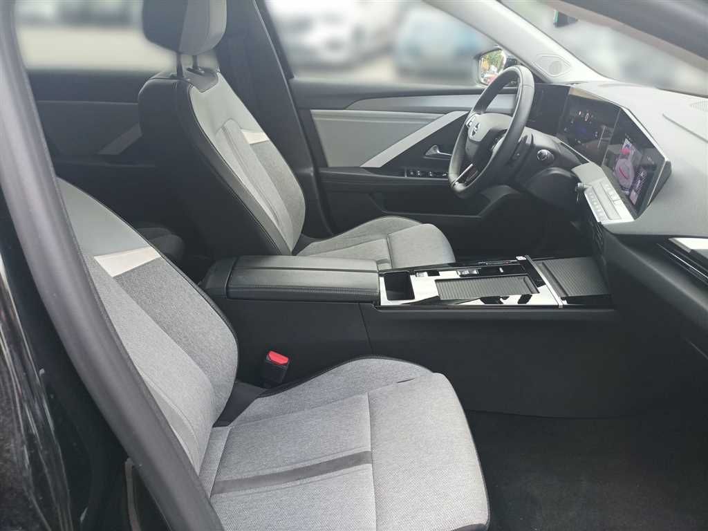Opel Astra 1.2 Business - Samsaru's Car Outlet