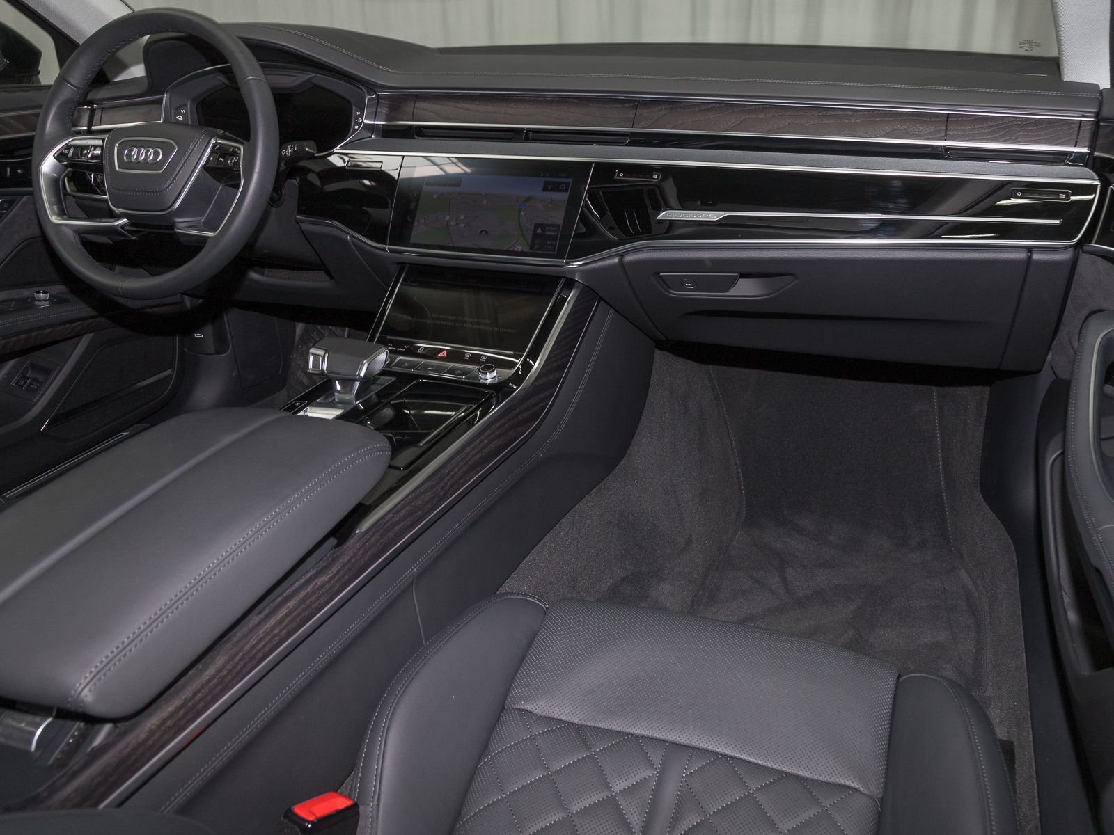 Audi A8 Lang 60 TFSIe Q NP150 LM20 4xMASSAGE RAUTENST" → "Audi A8 Lang 60 TFSIe Q - Samsaru's Car Outlet