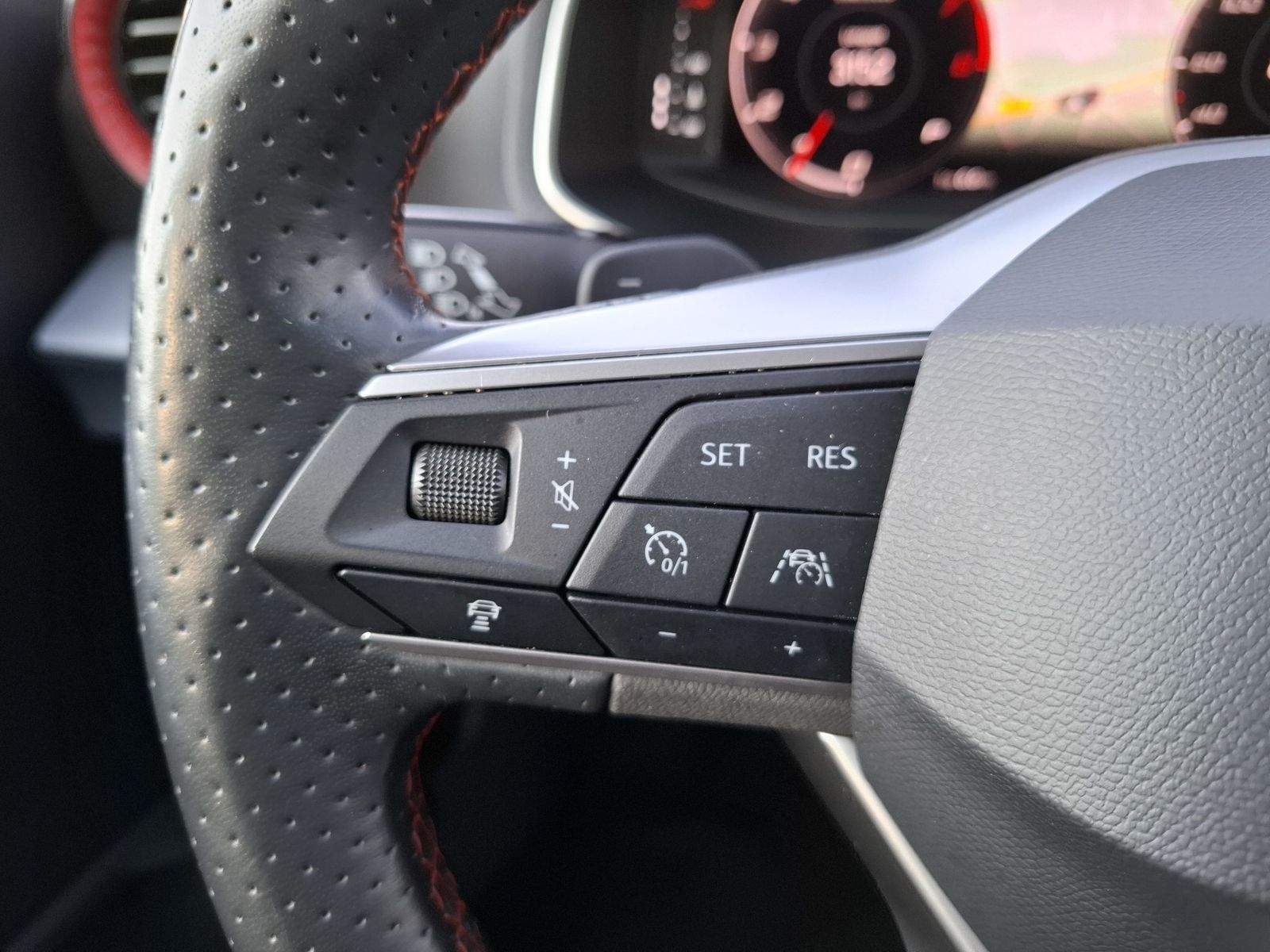Seat Arona FR 1.0 TSI 81 kW (110 PS) 7-Gang-DSG