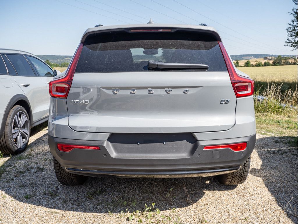Volvo XC40 2.0 Plus Dark - Samsaru's Car Outlet