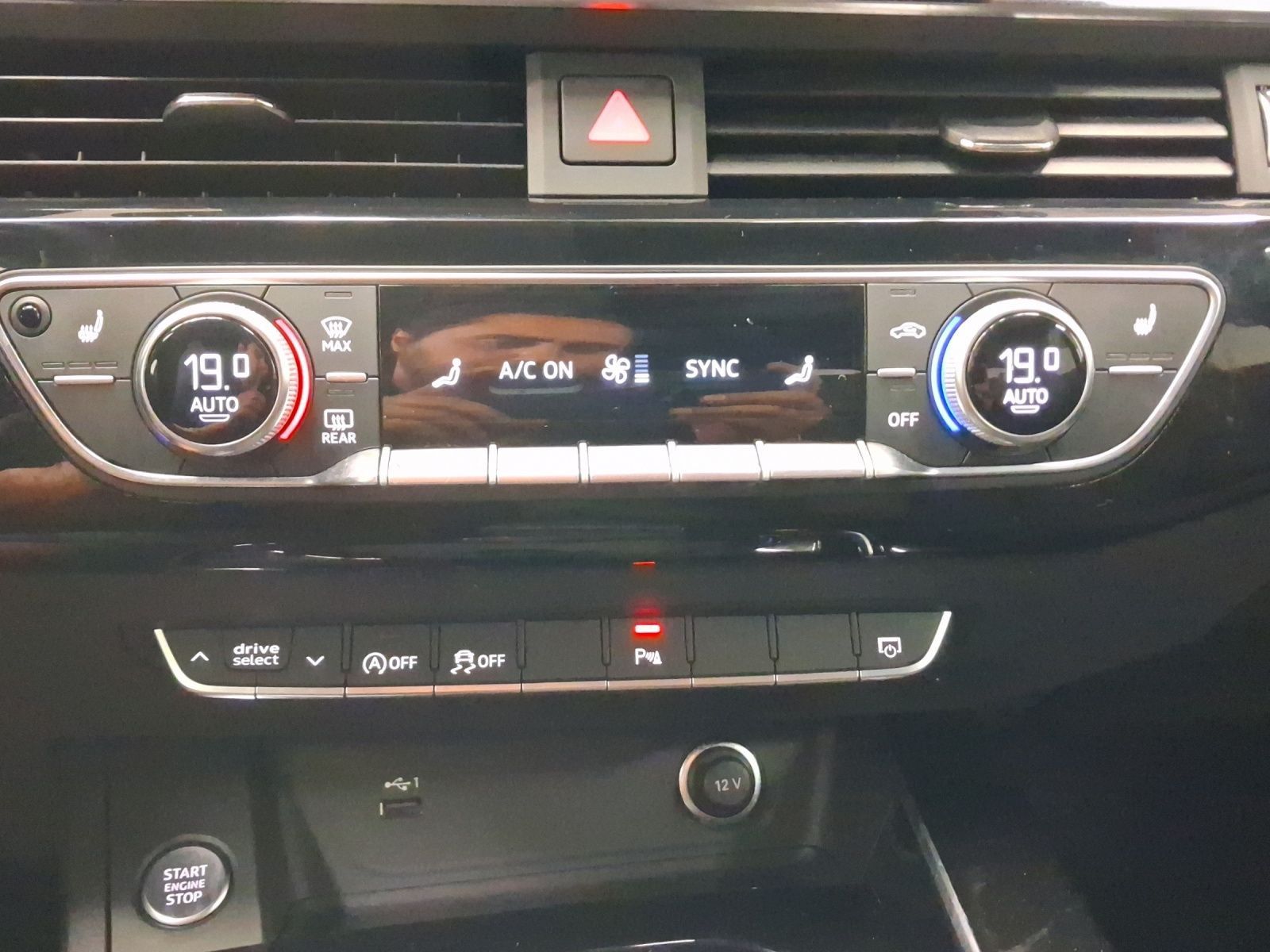 Audi A4 Avant 40 TFSI Q 2x S LINE AHK Virtual LED LM1