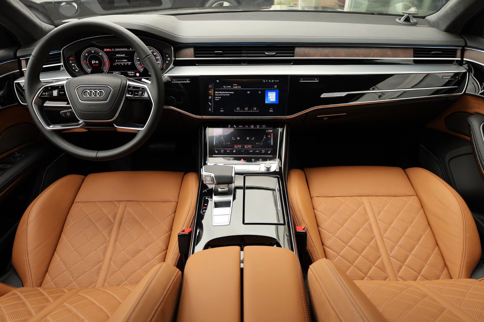 Audi A8 50 TDI Lang Exclusive - Samsaru's Car Outlet