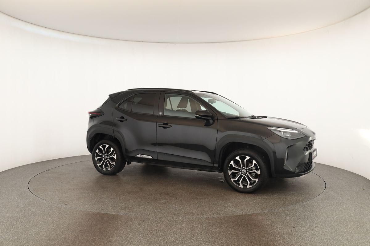 Toyota Yaris Cross CVT Team D LED Navi SHZ iACC Kam 17"