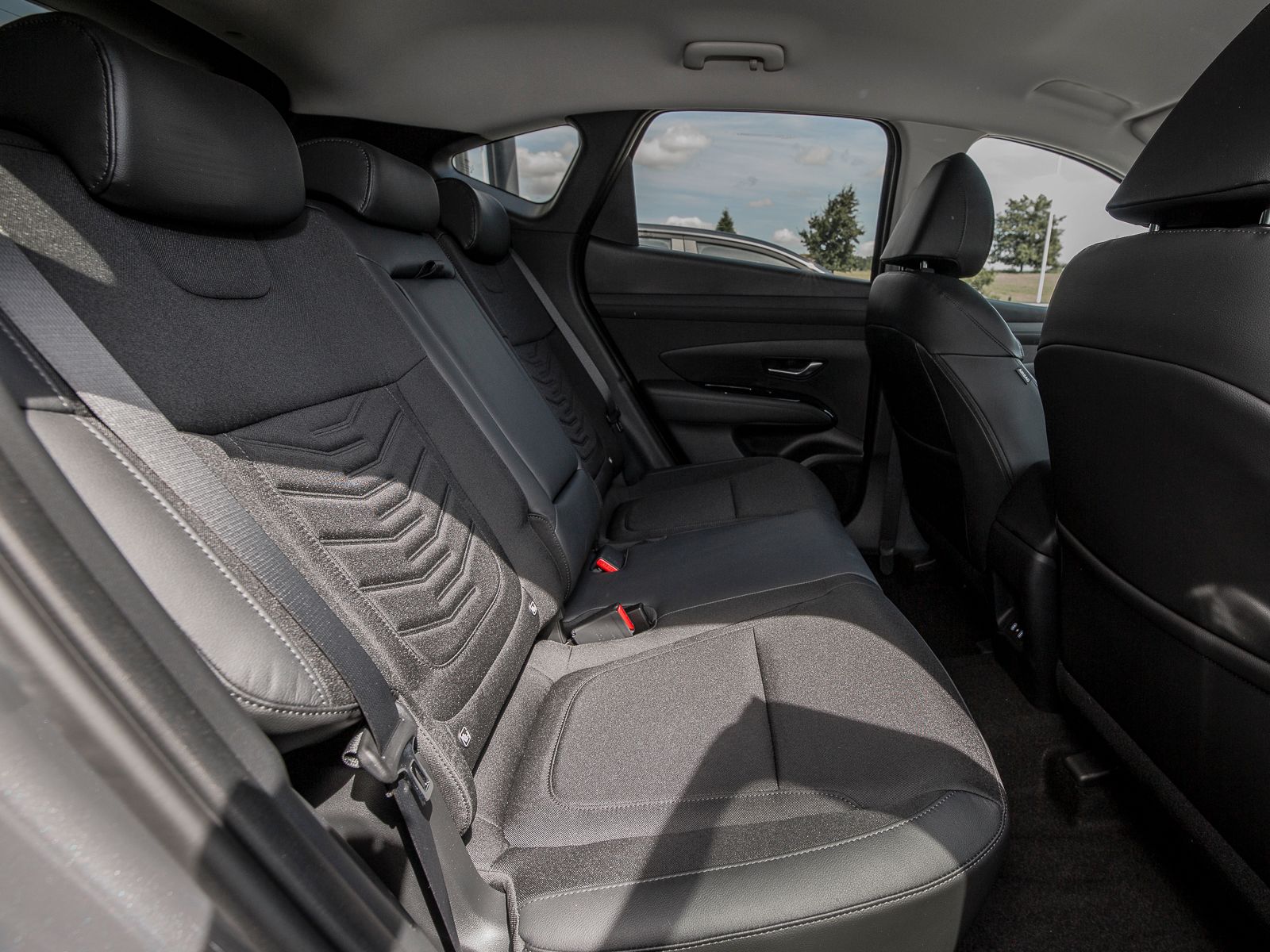 Hyundai Tucson Mild-Hybrid Allrad - Samsaru's Car Outlet