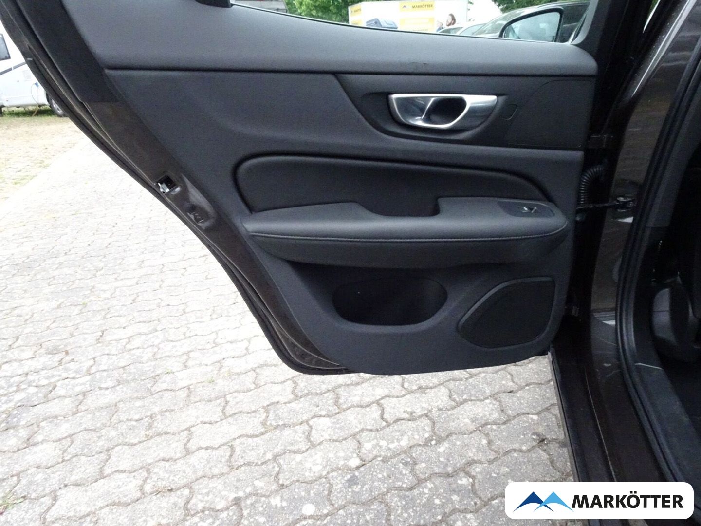 Volvo S60 T8 Recharge Plug-In Hybrid AWD Ultimate Dark
