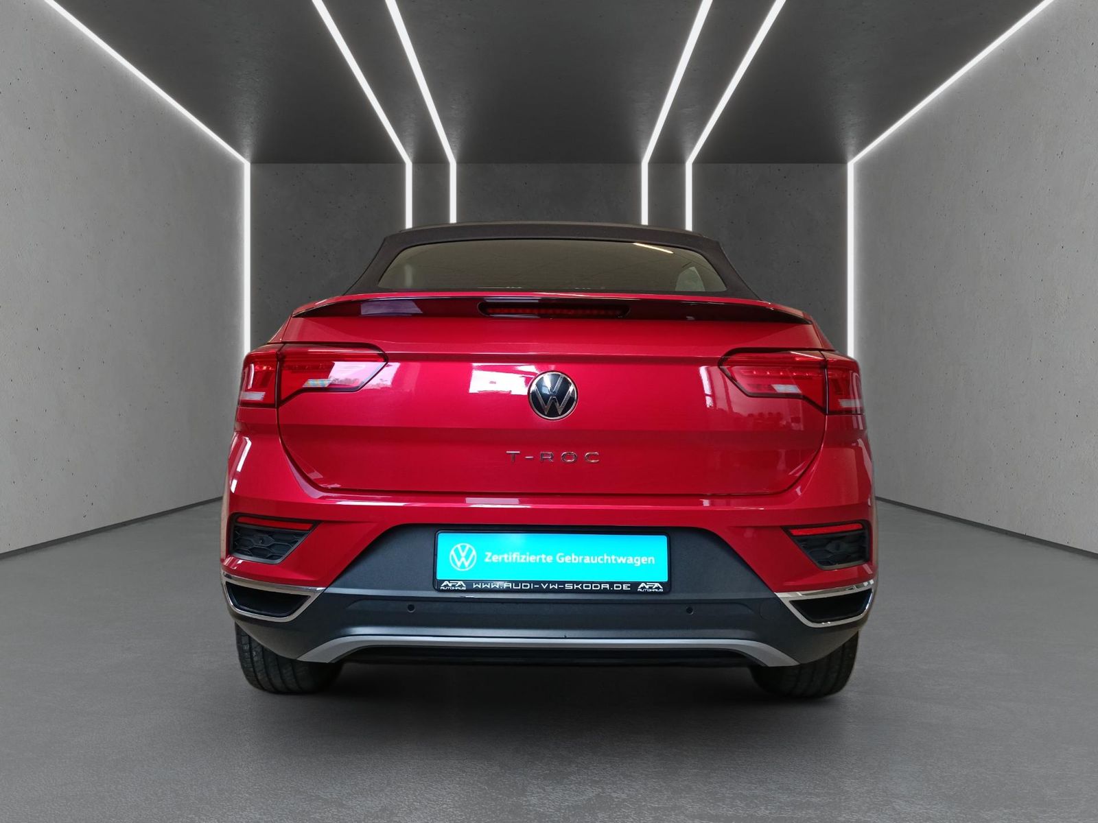 Volkswagen T-Roc Active DSG - Samsaru's Car Outlet