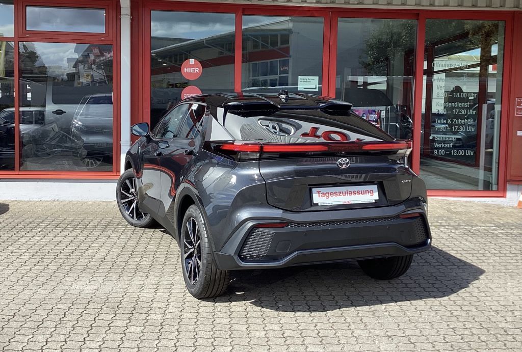 Toyota C-HR 2.0 Hybrid Team Deutschland